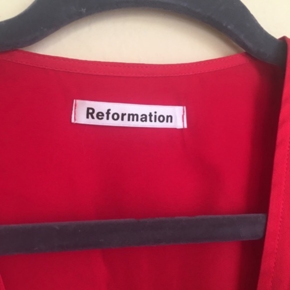 REFORMATION 🍒🍒 Nicola dress in cherry red - Picture 8 of 16